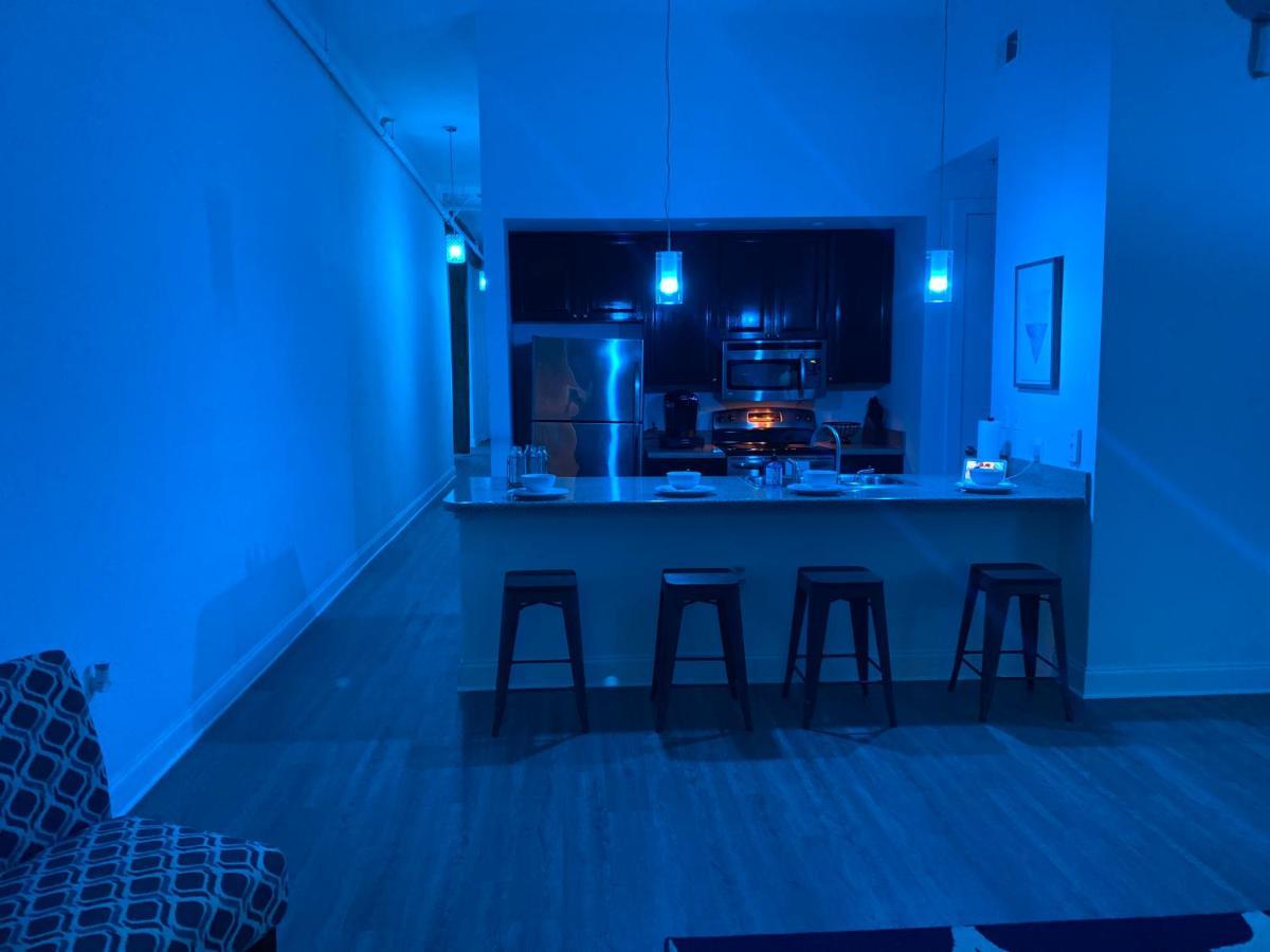 Industrial Smart Home Apartment In The Center Of Downtown Memphis Extérieur photo